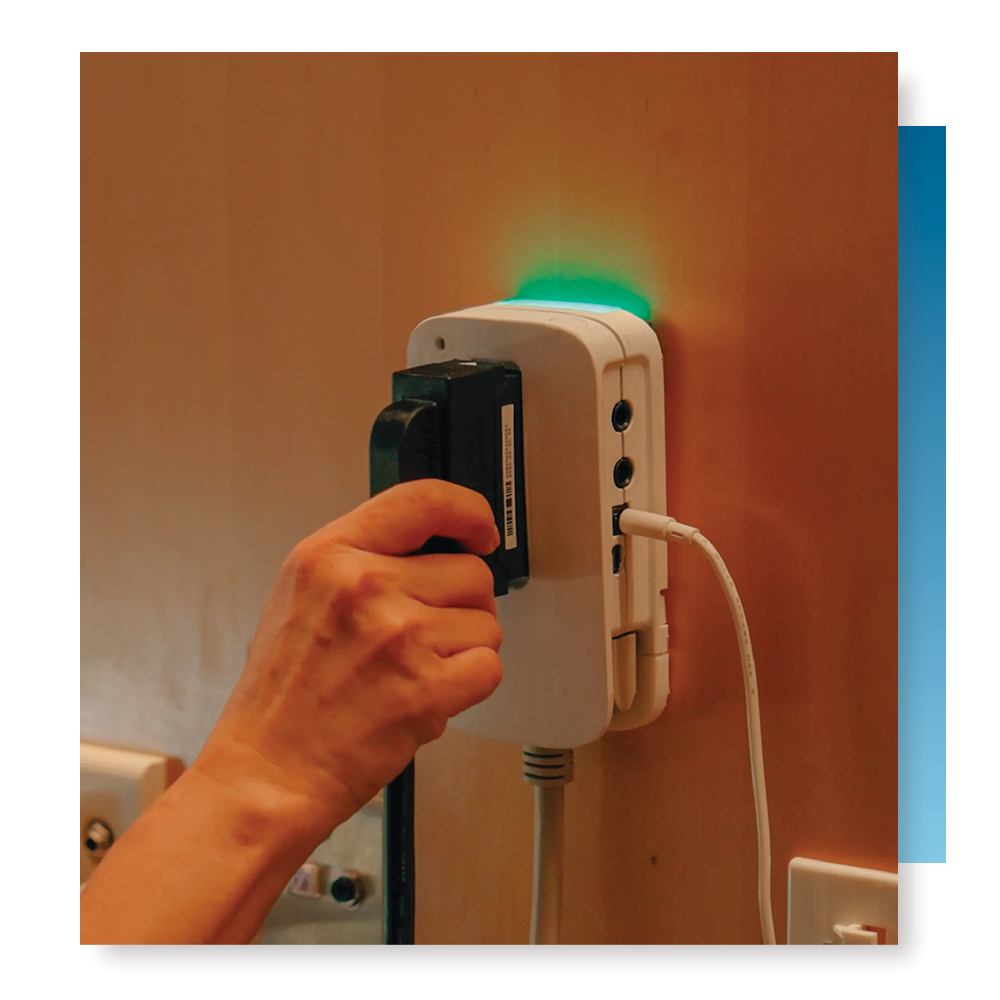 Hatch med highlight universal hospital bed coonection with LED status indicator